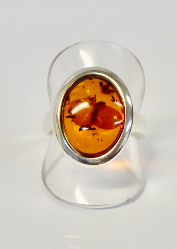 AMBER & SILVER OVAL STONE RING SIZE O