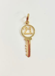 9CT YELLOW GOLD 21 KEY CHARM