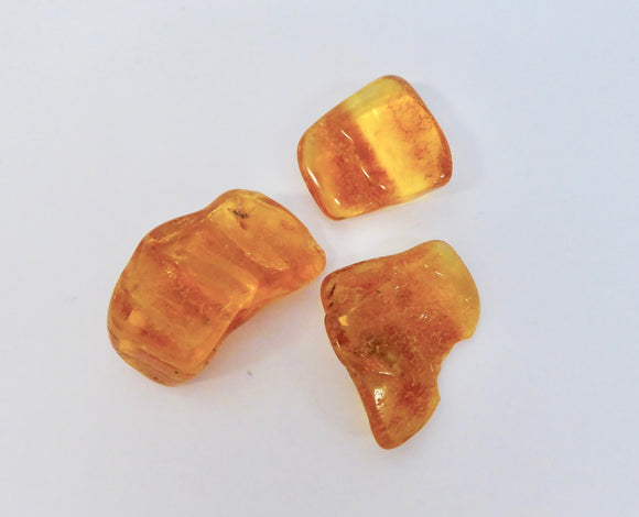 AMBER TUMBLE STONE