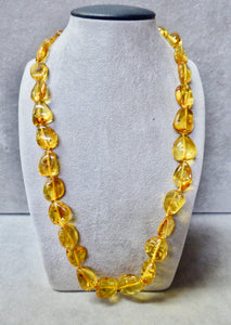 AMBER SMALL FLAT CLEAR GRADUATED BEAD NECKLACE 18"